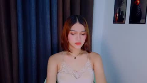 queen lux online show from June 21, 12:42 pm