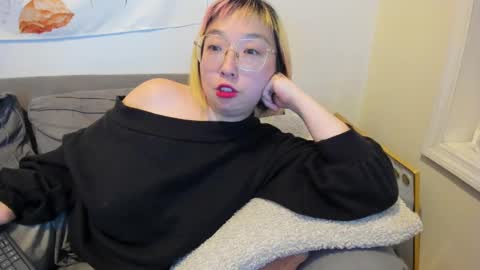 LuxGray online show from January 18, 3:09 am