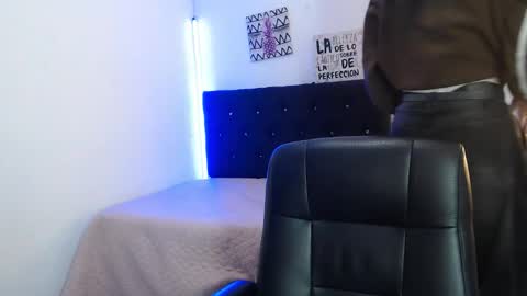 lyam_ebony online show from February 18, 1:27 am