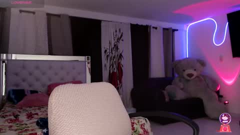 Lyann  online show from February 24, 3:31 am