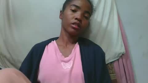 lydie856696 online show from May 23, 3:05 am
