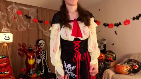 Sara online show from November 1, 4:22 pm