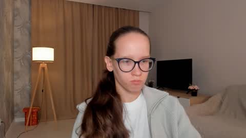 Sara online show from September 12, 4:14 pm