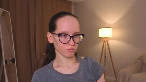 Sara online show from February 16, 4:51 pm