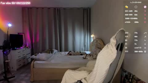 lynne_dawson online show from March 5, 4:58 pm