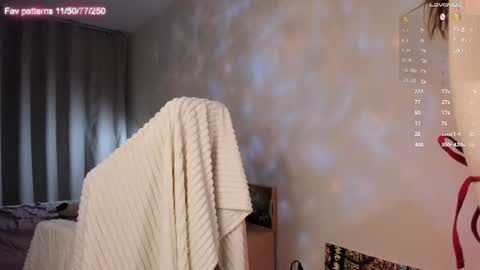 lynne_dawson online show from June 12, 5:21 pm