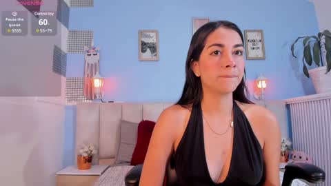 Lizzy smith  online show from December 28, 1:06 pm