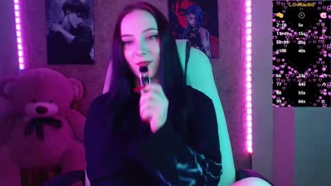 Melissa online show from December 4, 11:05 pm