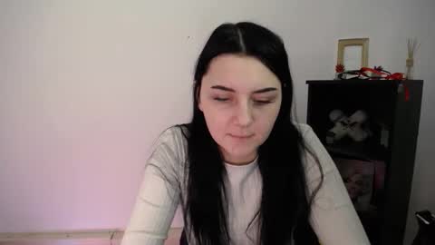 m_i_k_i_ online show from February 12, 11:56 am