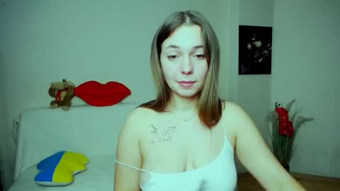 Vikki online show from November 14, 1:55 pm