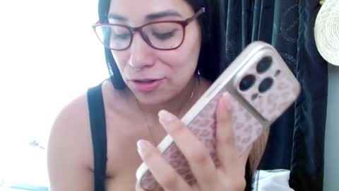 maaddy_thompson online show from March 28, 8:08 pm