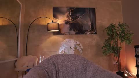 Maddie online show from February 20, 9:55 am