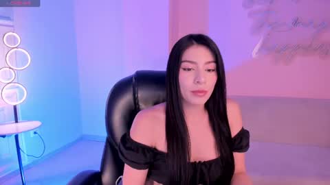 Maddison online show from June 25, 8:10 pm