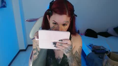 maddy_vicius19 online show from November 9, 9:33 pm