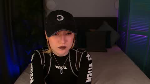 maddygarcia online show from October 14, 10:56 pm