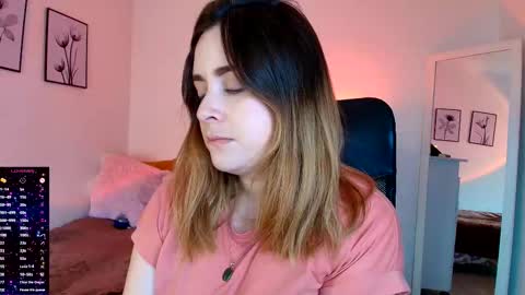 madelamee online show from September 15, 4:25 pm