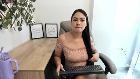 Madeleine  online show from October 21, 12:25 am