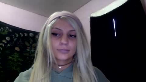 madeline online show from November 9, 12:23 pm