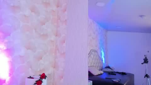 madhison_5 online show from October 19, 8:22 pm