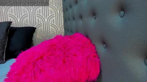   online show from February 22, 1:33 am