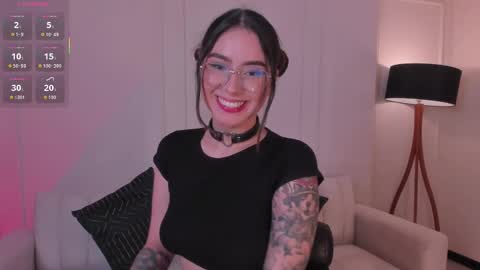 Maddi Collins online show from September 8, 9:03 pm