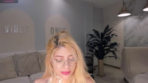 Madison Kane online show from February 1, 11:31 am