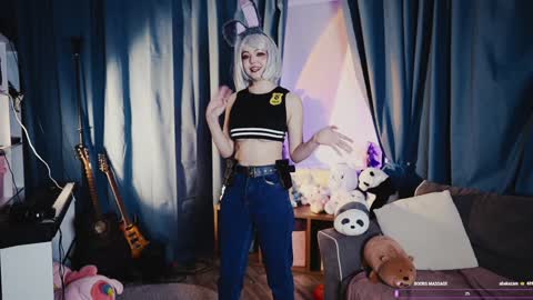 Alice online show from March 25, 8:12 pm