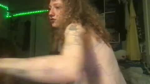 maevebabexo online show from April 6, 1:49 am