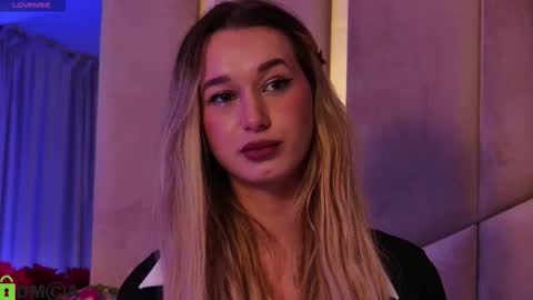 M. online show from October 18, 6:31 pm