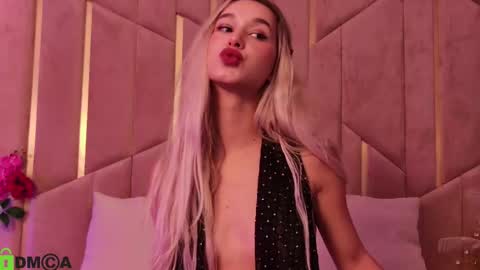 M. online show from November 8, 7:52 pm