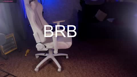 Maevee online show from February 12, 10:14 am