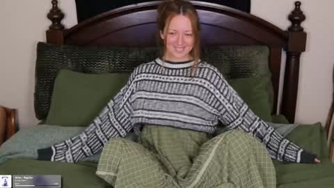 Mae online show from December 20, 6:56 pm