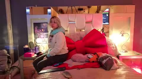 mafecosecret online show from January 13, 6:41 am