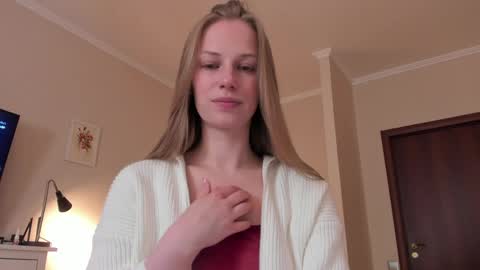 Alice  online show from May 1, 9:12 am