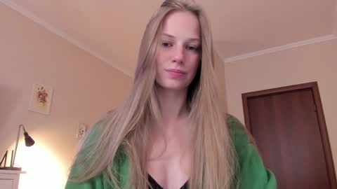 Alice  online show from April 30, 10:20 am