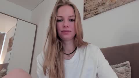 Alice  online show from September 20, 7:28 am