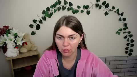 magic_katarina_ online show from September 15, 6:32 am