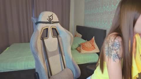 Merry online show from October 2, 1:21 am