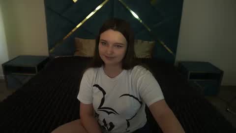 Emily online show from June 25, 1:02 pm