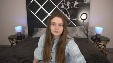 Emily online show from June 19, 7:39 pm