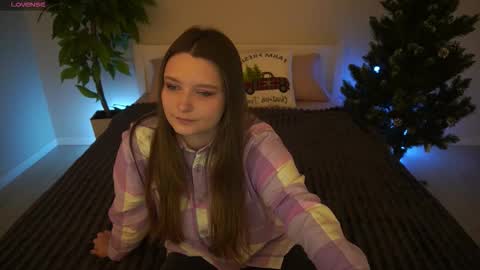 Emily online show from January 19, 1:18 pm