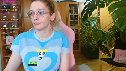 Nicole online show from February 7, 12:53 am