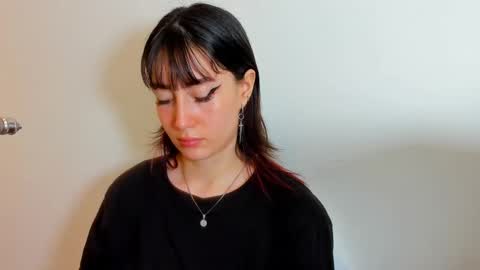 maibys online show from November 2, 5:11 am