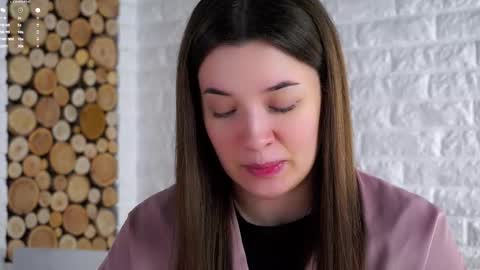 Lucy online show from January 17, 2:19 am