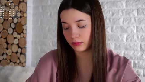 Lucy online show from October 2, 1:21 am