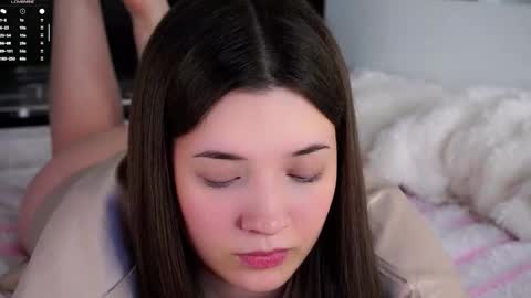 Lucy online show from October 20, 3:20 am