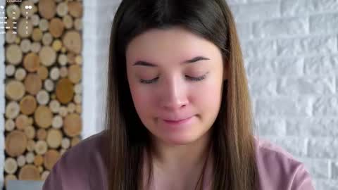 Lucy online show from January 14, 4:39 am