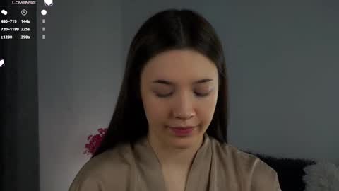 Lucy online show from February 19, 1:18 am