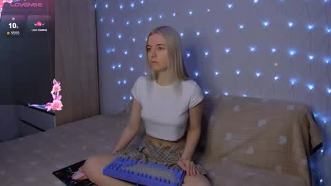 Your kitty online show from January 10, 2:38 am