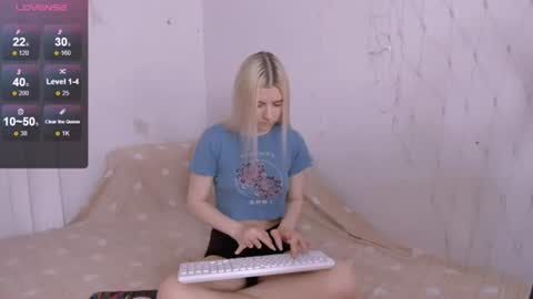 Your kitty online show from June 11, 3:58 am